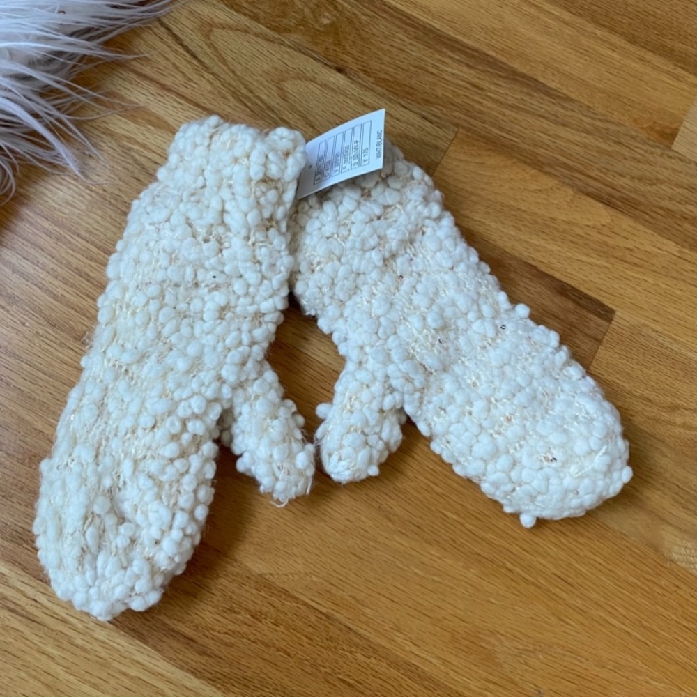 Anthropologie NEW Cream Knit Textured Sparkle  Mittens